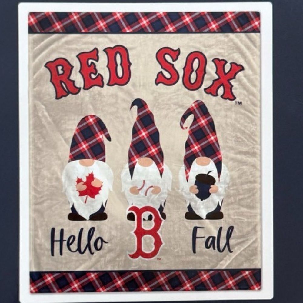 Boston Red Sox MLB 60'' x 70'' Super Soft Plush Hello Fall Throw Blanket NWT